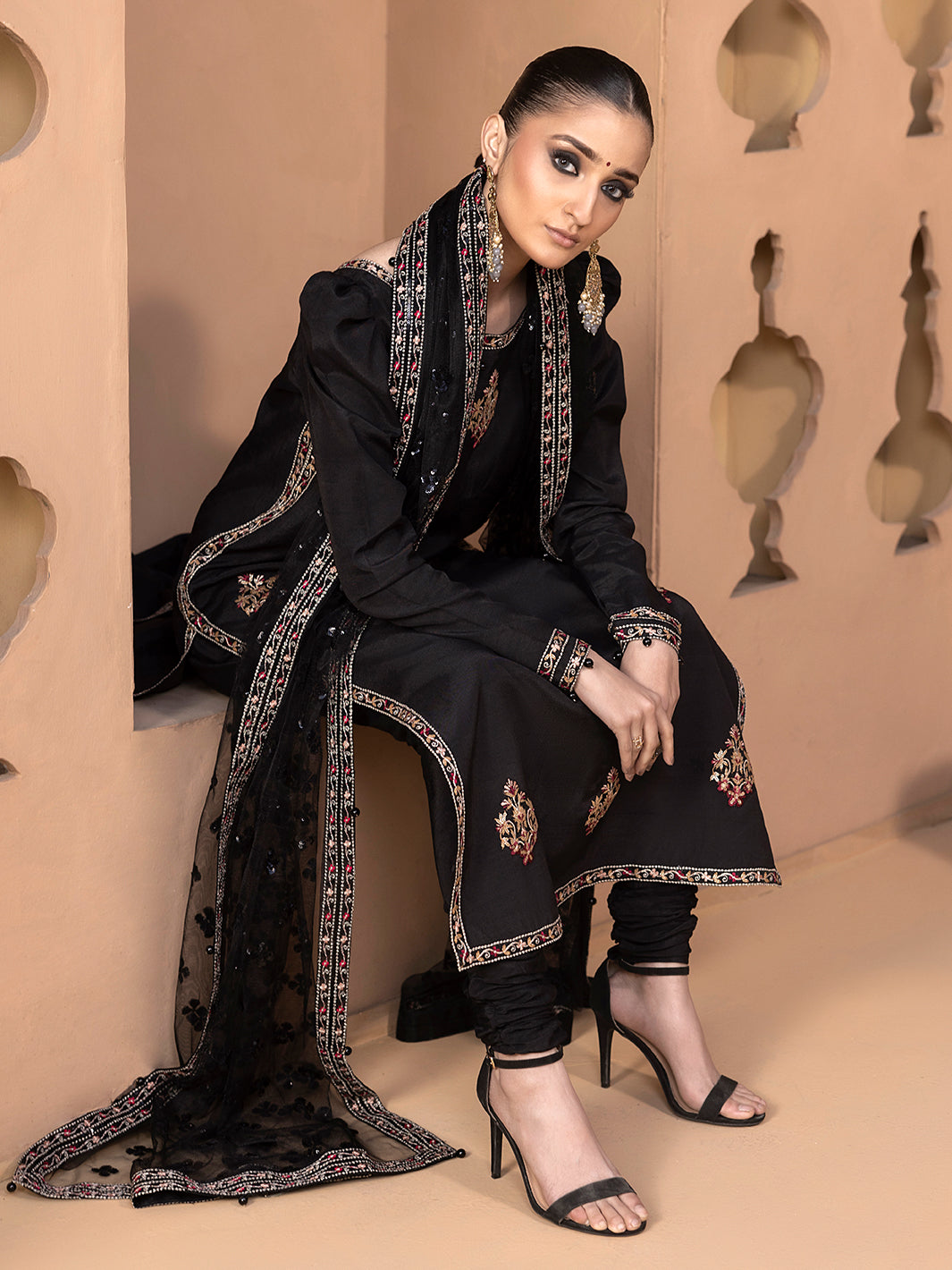 Hem Stitch | Raw Silk Edit 25 | Haya