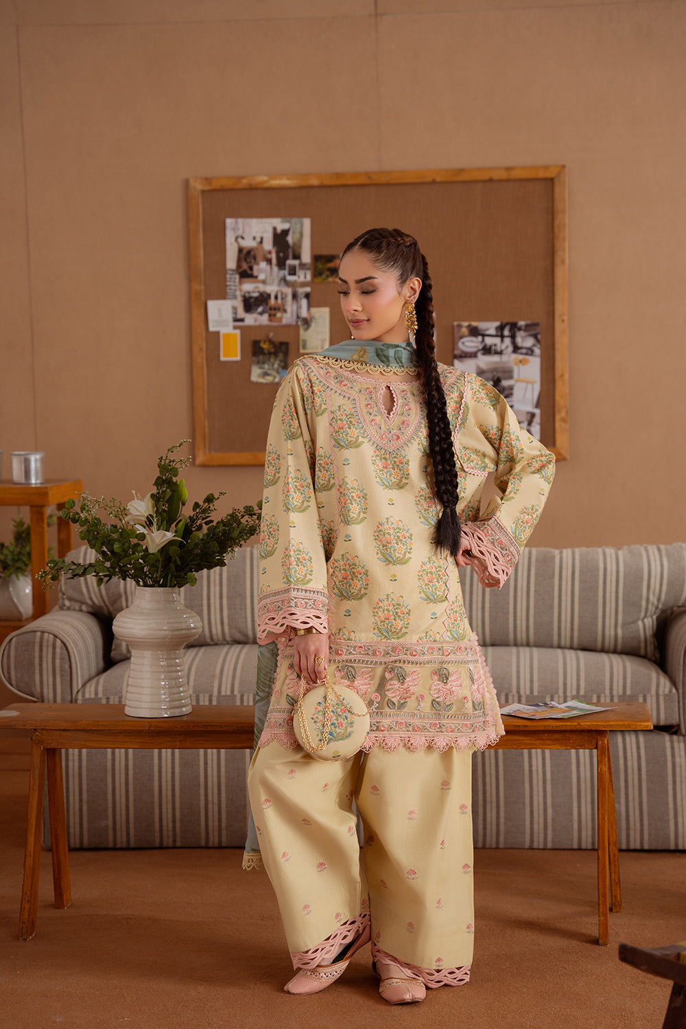 Saira Rizwan | Laanem Summer Lawn 25 | NERIDA-A-SRL25-02