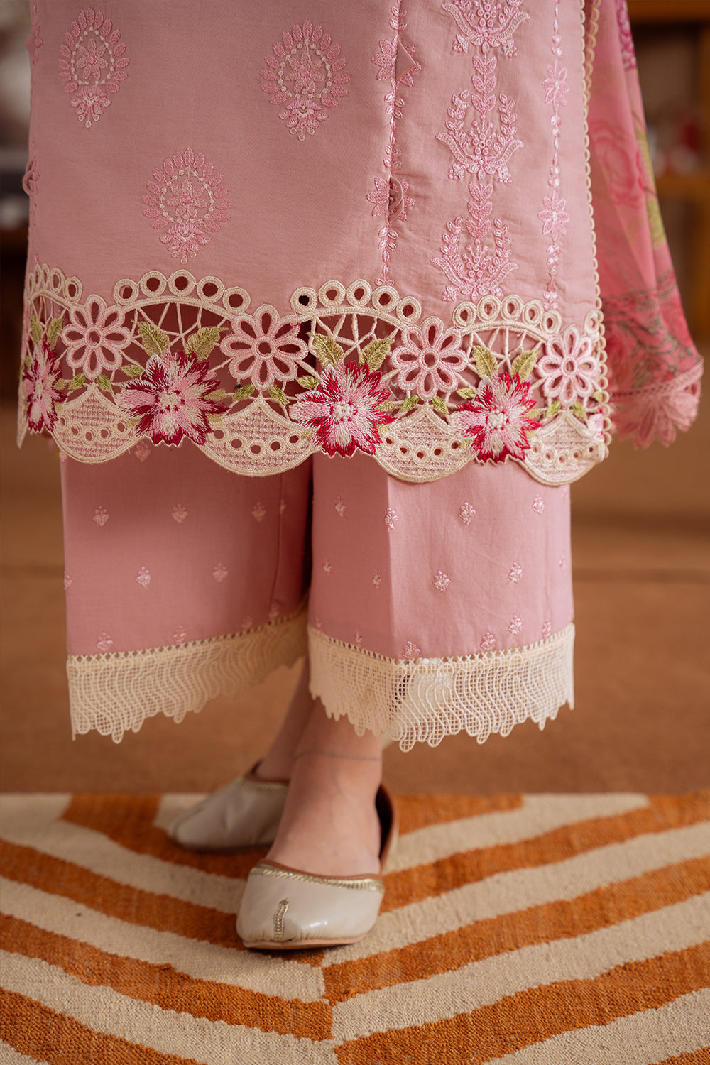 Saira Rizwan | Laanem Summer Lawn 25 | LEYLA-B-SRL25-04