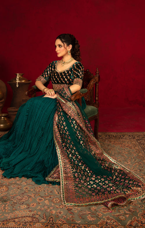 Maya | Raazi Velvet 24 | DILAAB