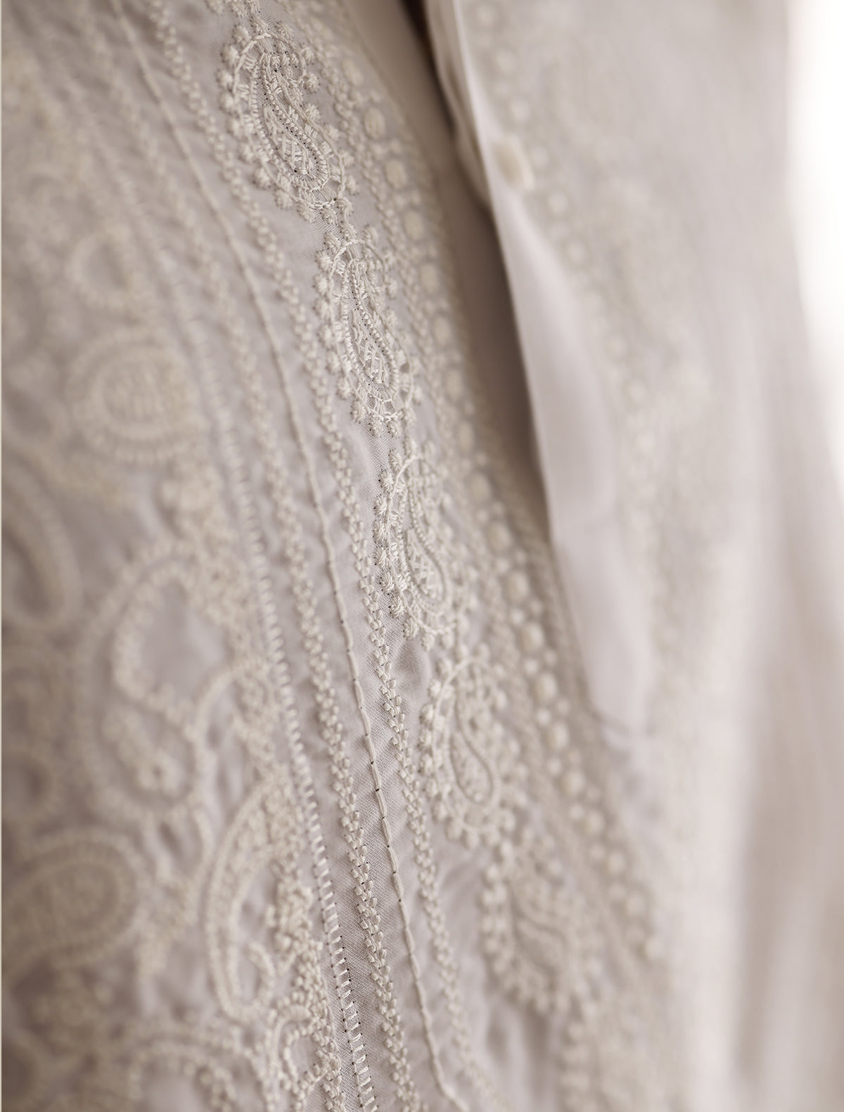 Pakistani Menswear | Ismail Farid - WHITE HEAVY EMBROIDERED KURTA