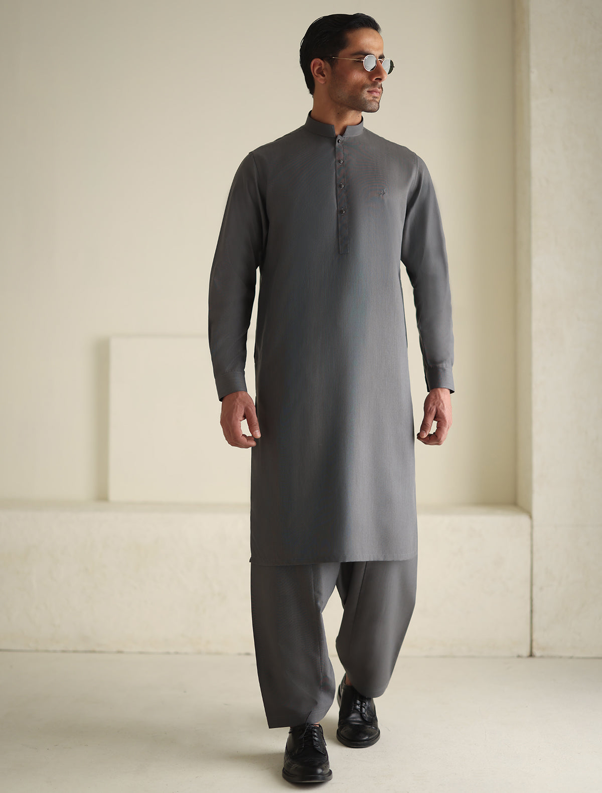 Pakistani Menswear | Ismail Farid - STEEL GREY KAMEEZ SHALWAR