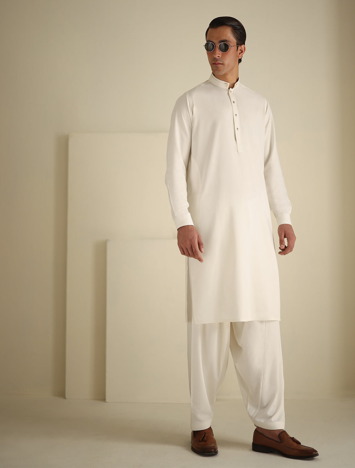 Pakistani Menswear | Ismail Farid - CREAM PREMIUM KAMEEZ SHALWAR