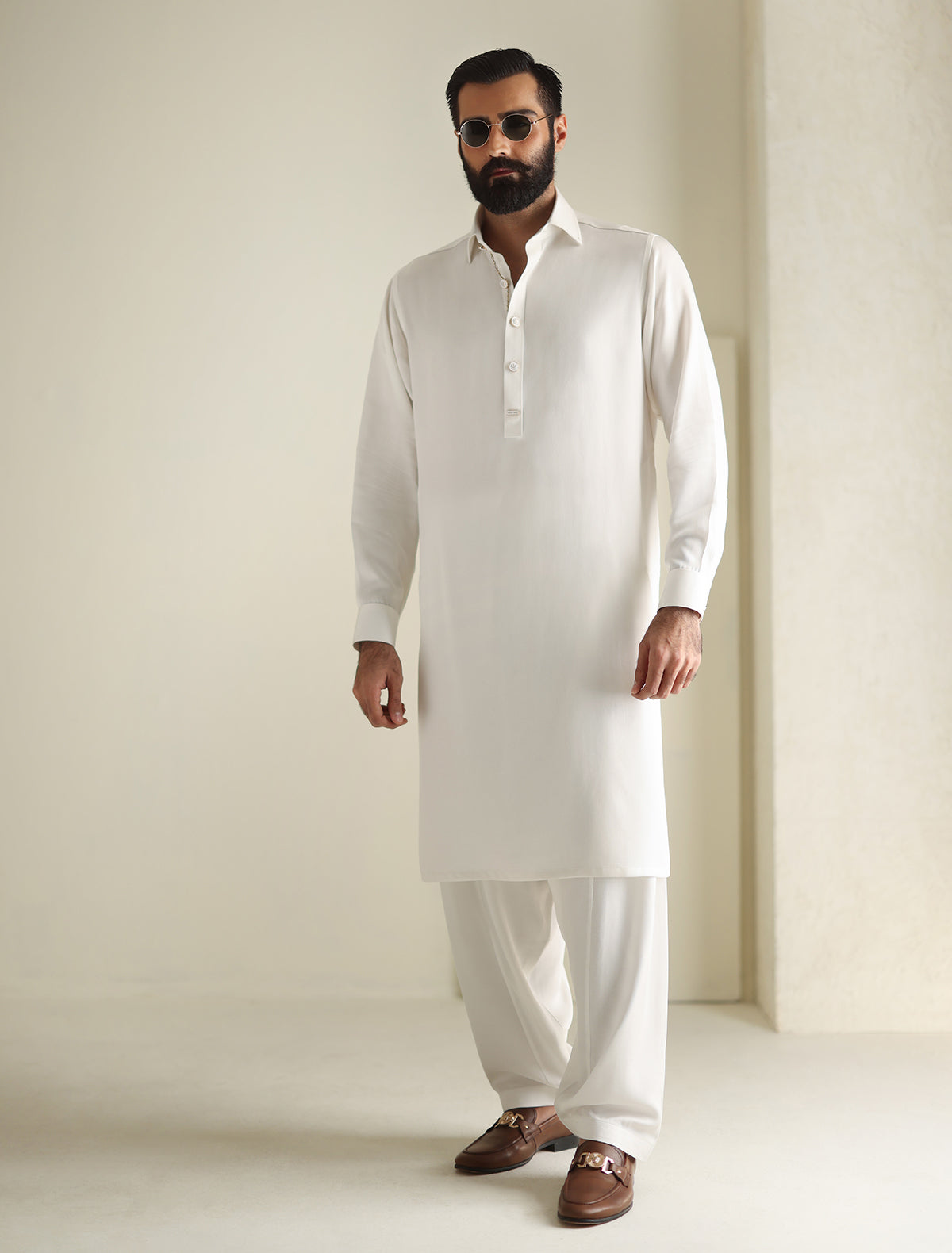 Pakistani Menswear | Ismail Farid - PEARL WHITE APPLIQUE KAMEEZ SHALWAR