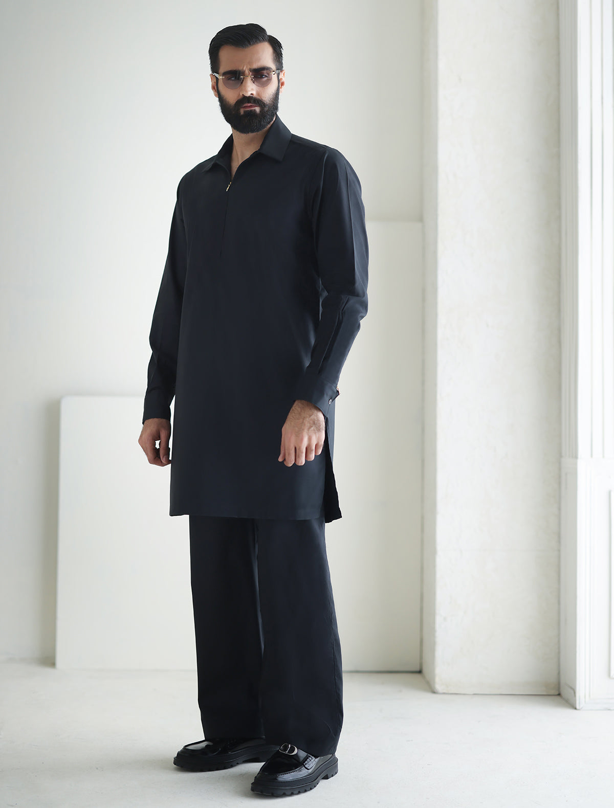 Pakistani Menswear | Ismail Farid - BLACK DESIGNER KURTA PAJAMA