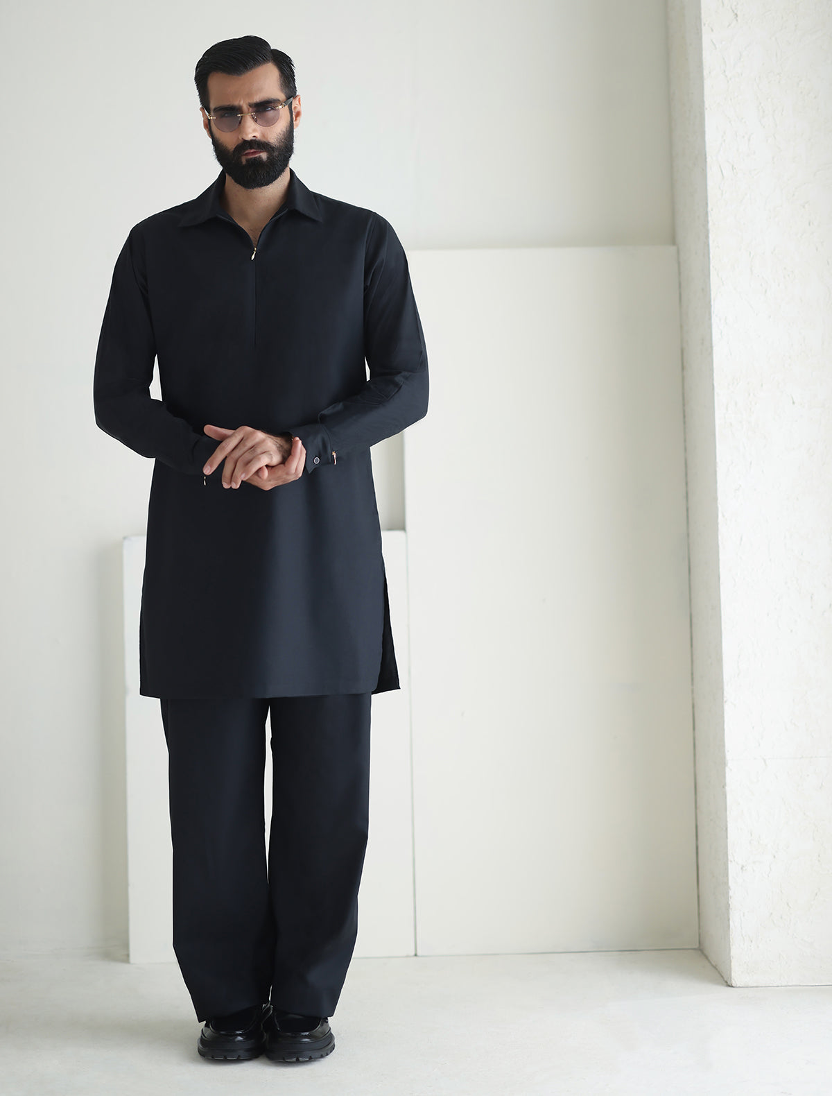 Pakistani Menswear | Ismail Farid - BLACK DESIGNER KURTA PAJAMA