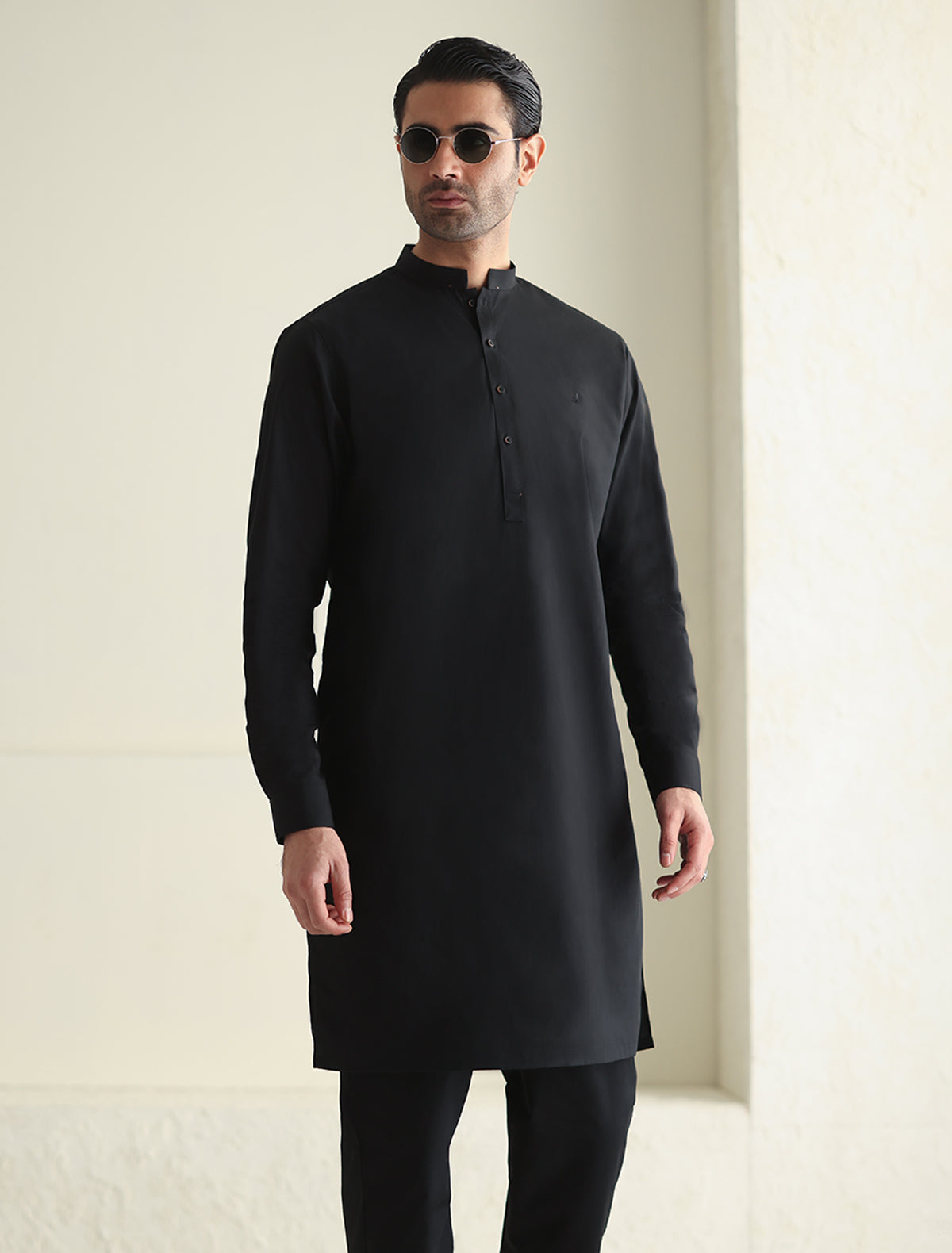 Pakistani Menswear | Ismail Farid - BLACK CLASSIC KURTA PAJAMA