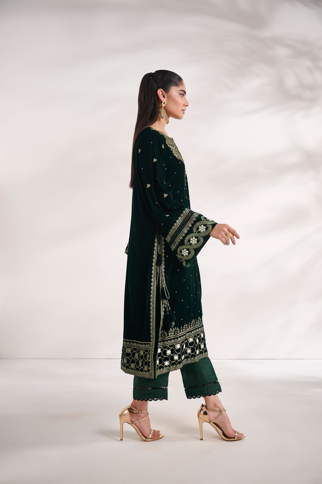 Dhanak | Velvet Edit | FW24DA-2616 DARK GREEN