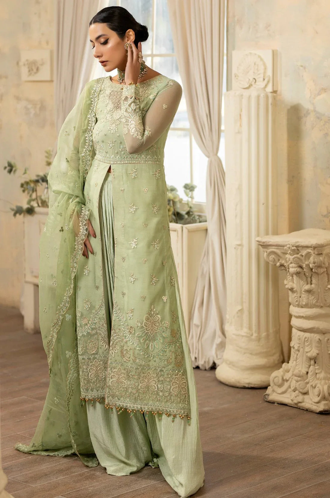 Mohagni | Janan Formals | KIARA MGL-06