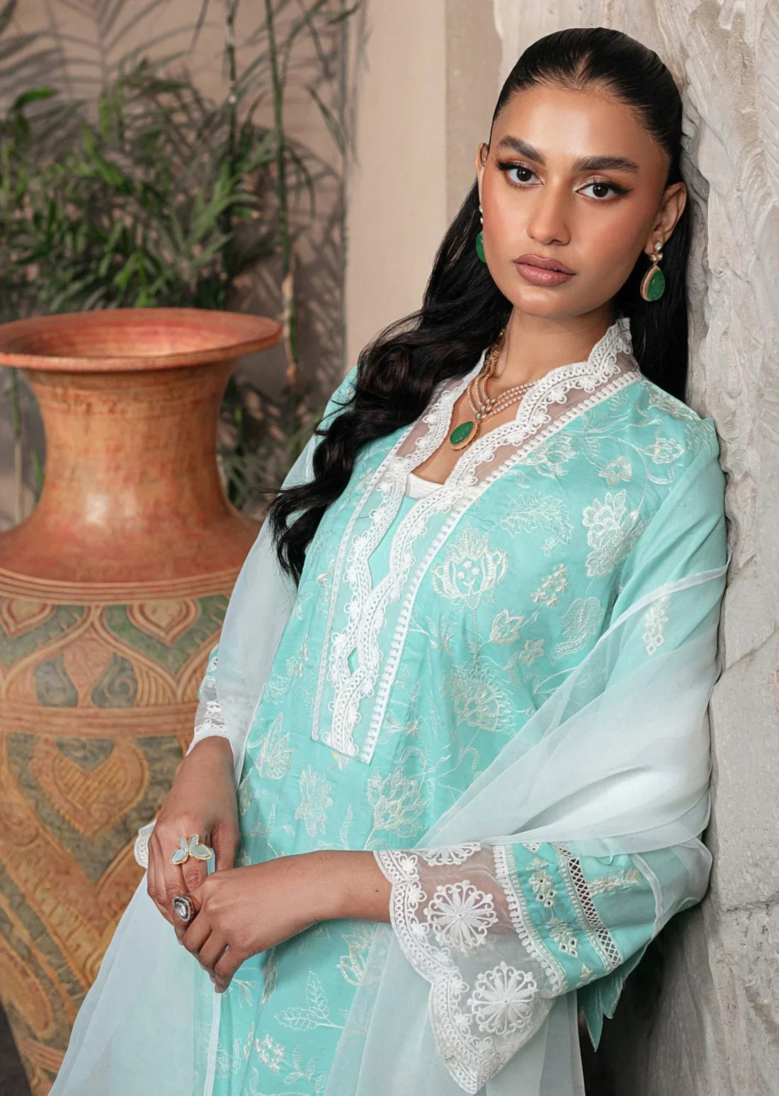 Mohagni | Muntazir Luxury Lawn 24 | MGZ-09