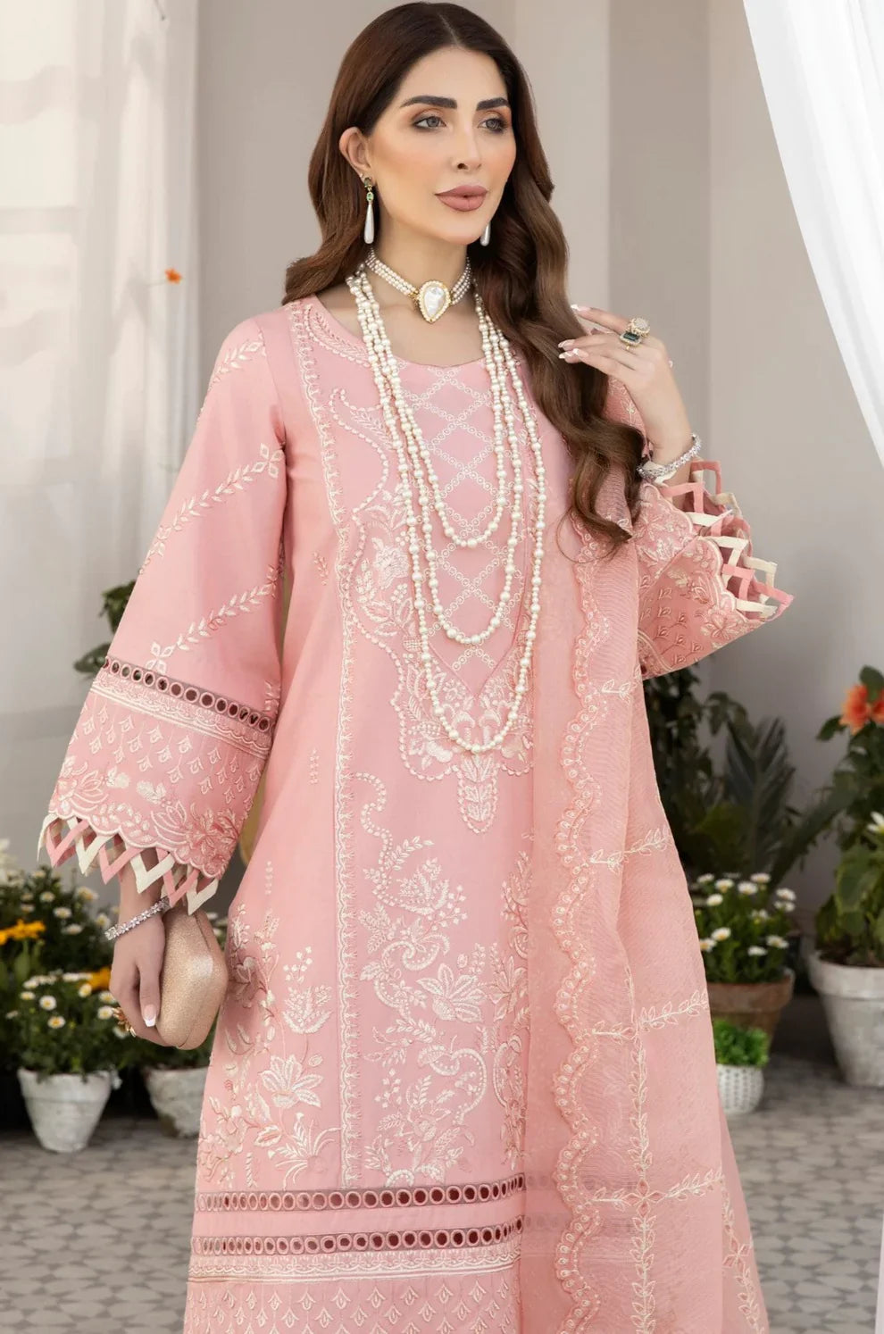 Mohagni | Muntazir Luxury Lawn 24 | AM-07
