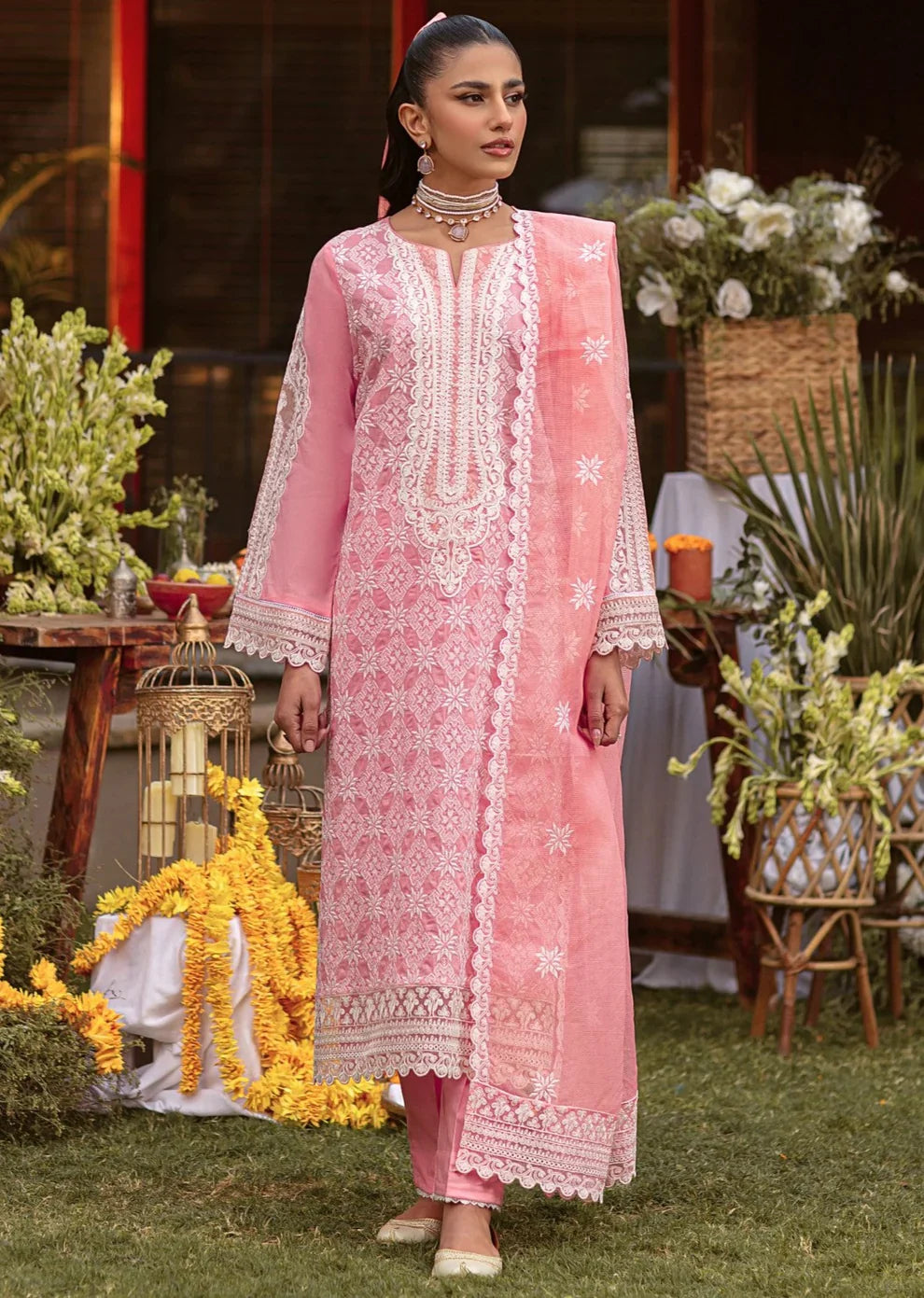 Mohagni | Muntazir Luxury Lawn 24 | MGZ-12
