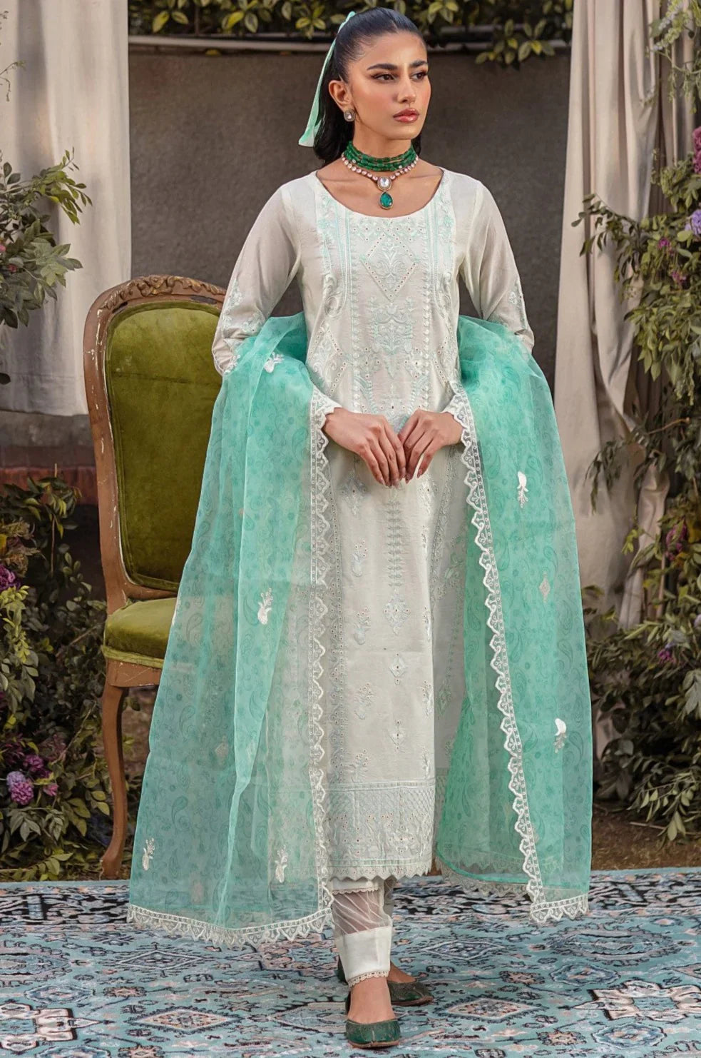 Mohagni | Muntazir Luxury Lawn 24 | CM-03