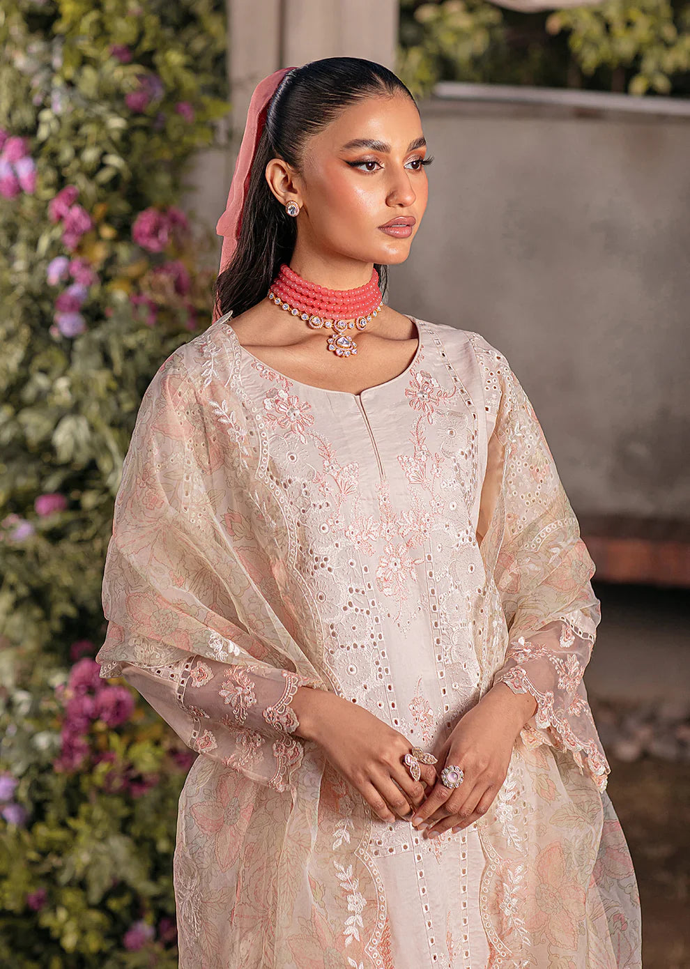 Mohagni | Muntazir Luxury Lawn 24 | CM-04