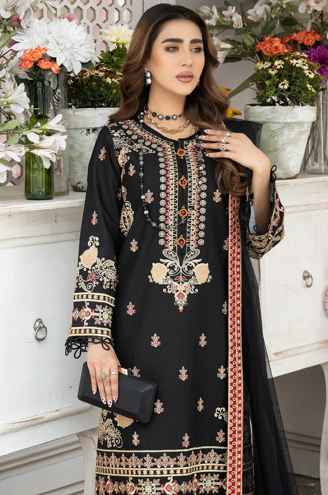 Mohagni | Muntazir Luxury Lawn 24 | AM-05