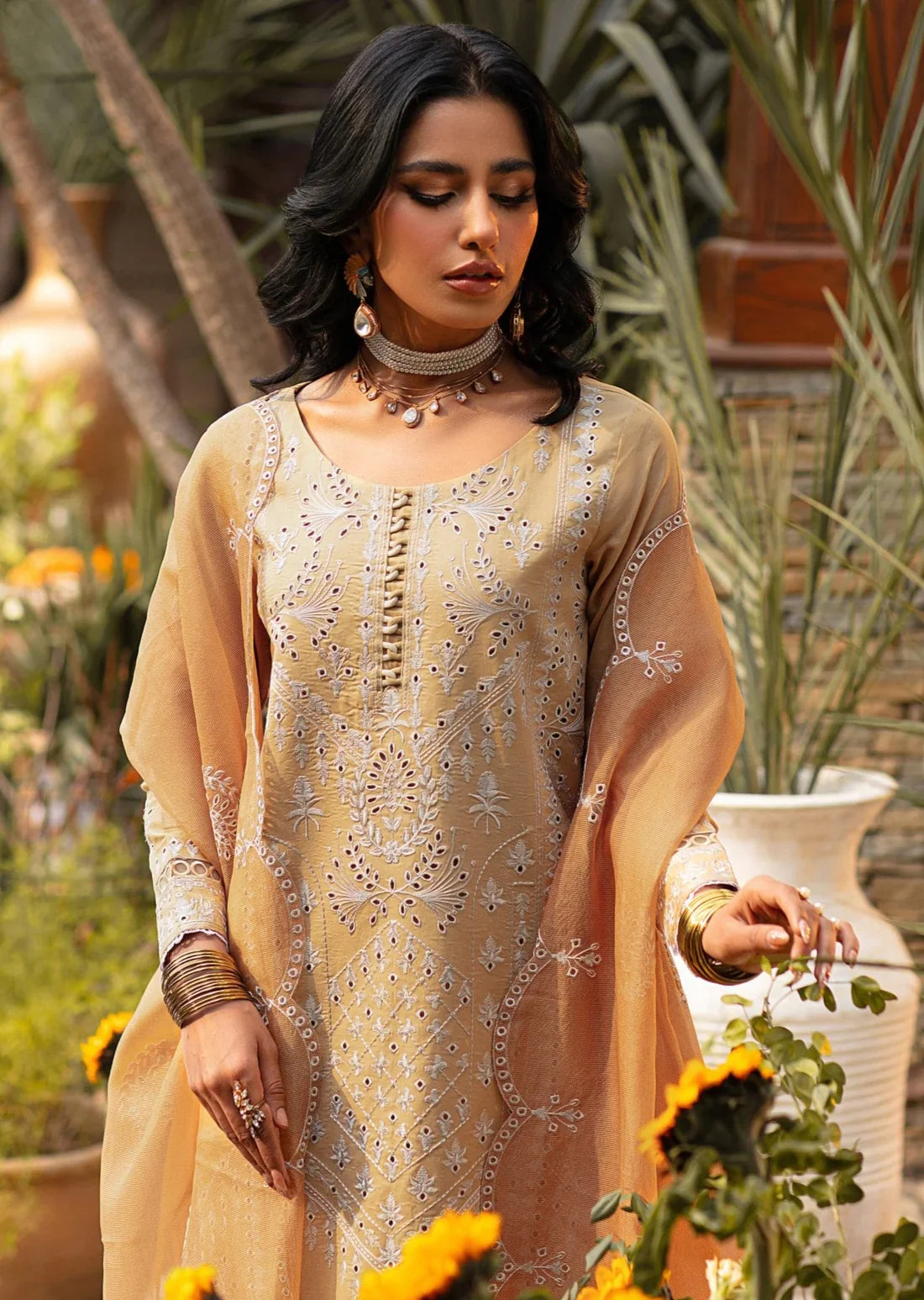 Mohagni | Muntazir Luxury Lawn 24 | CM-05