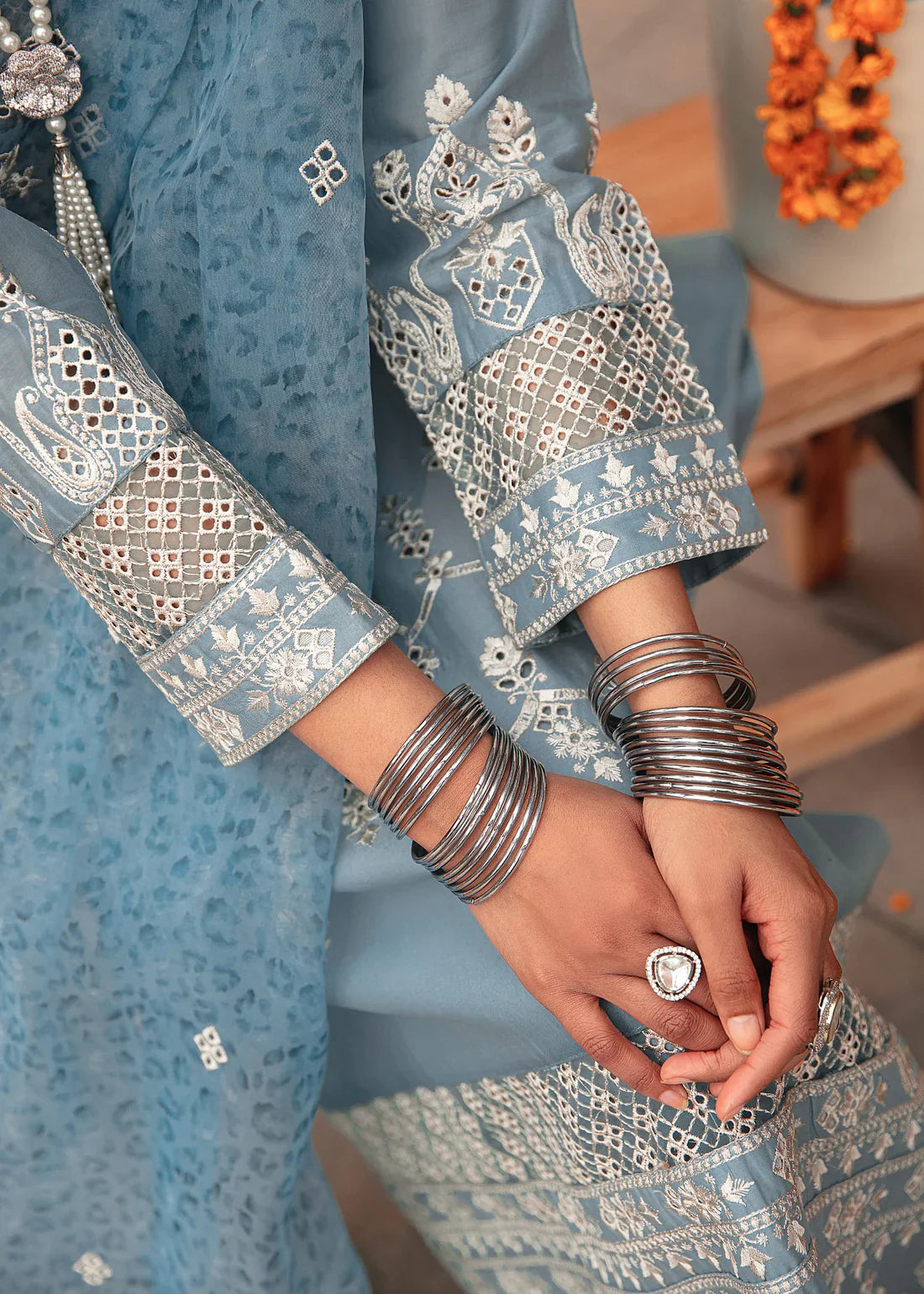 Mohagni | Muntazir Luxury Lawn 24 | CM-07