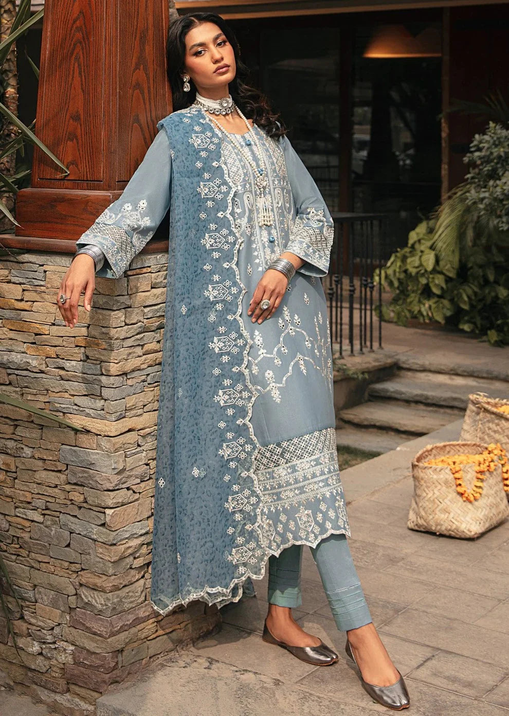 Mohagni | Muntazir Luxury Lawn 24 | CM-07
