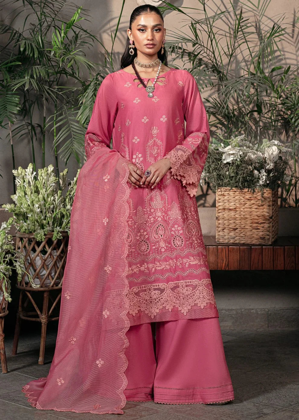 Mohagni | Muntazir Luxury Lawn 24 | CM-08