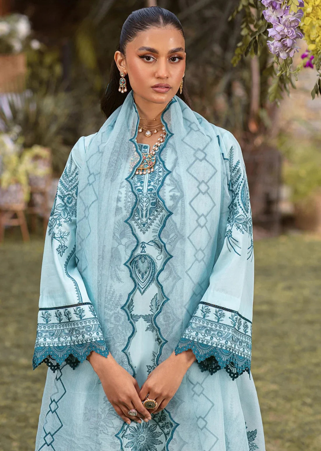 Mohagni | Muntazir Luxury Lawn 24 | CM-10