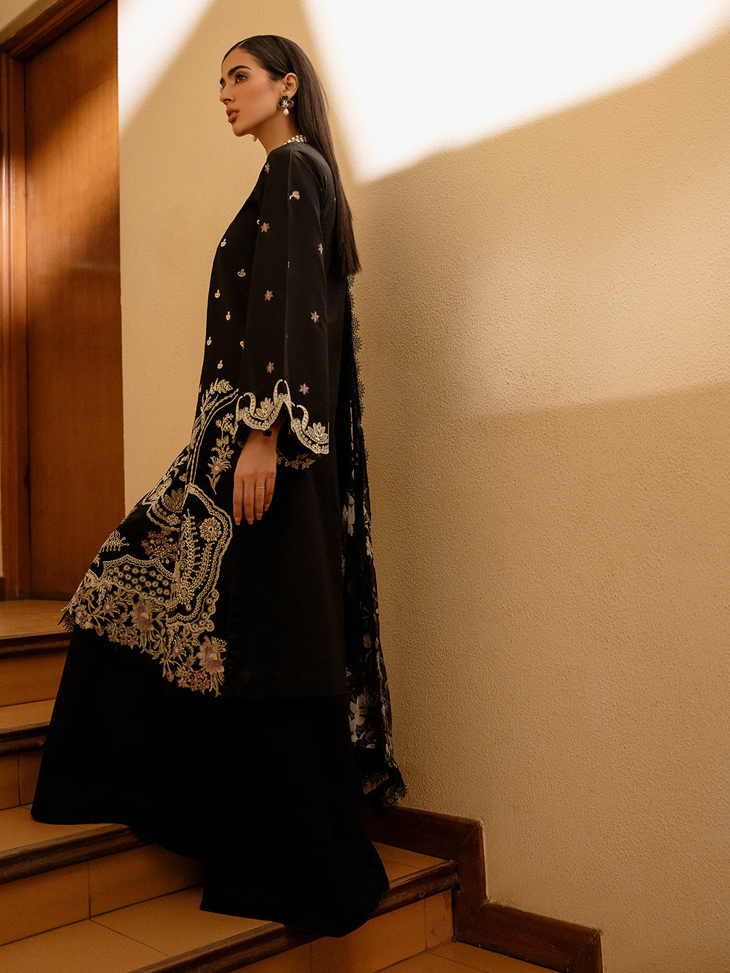 Izel | Dastak Luxury Lawn | QALAH