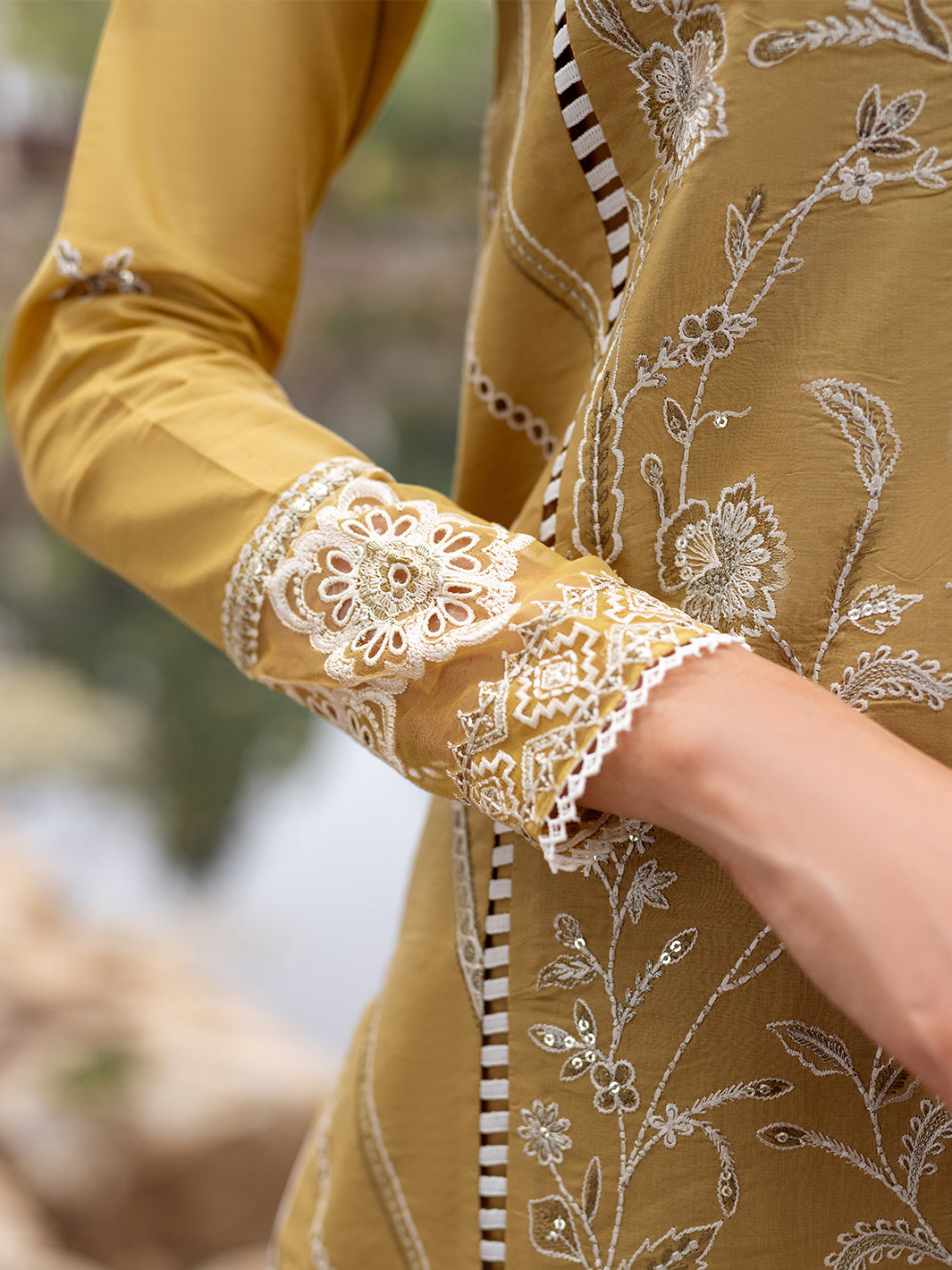 Roheenaz | Dahlia Embroidered Lawn 24 | Forsythia