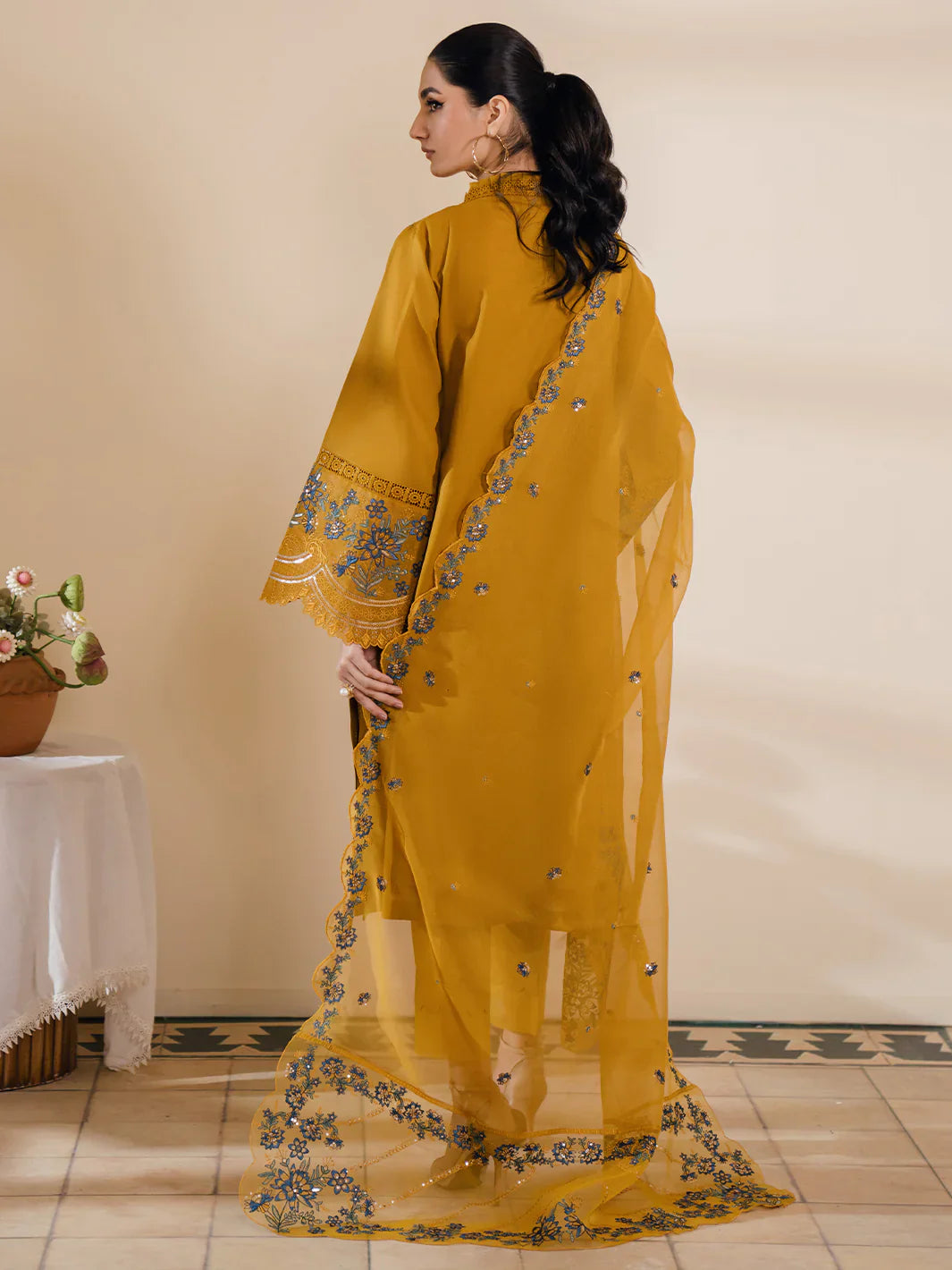 Bin Ilyas | Naqsh Luxury Lawn | Azlin - Official Bin Ilyas - Agha Fabrics UK