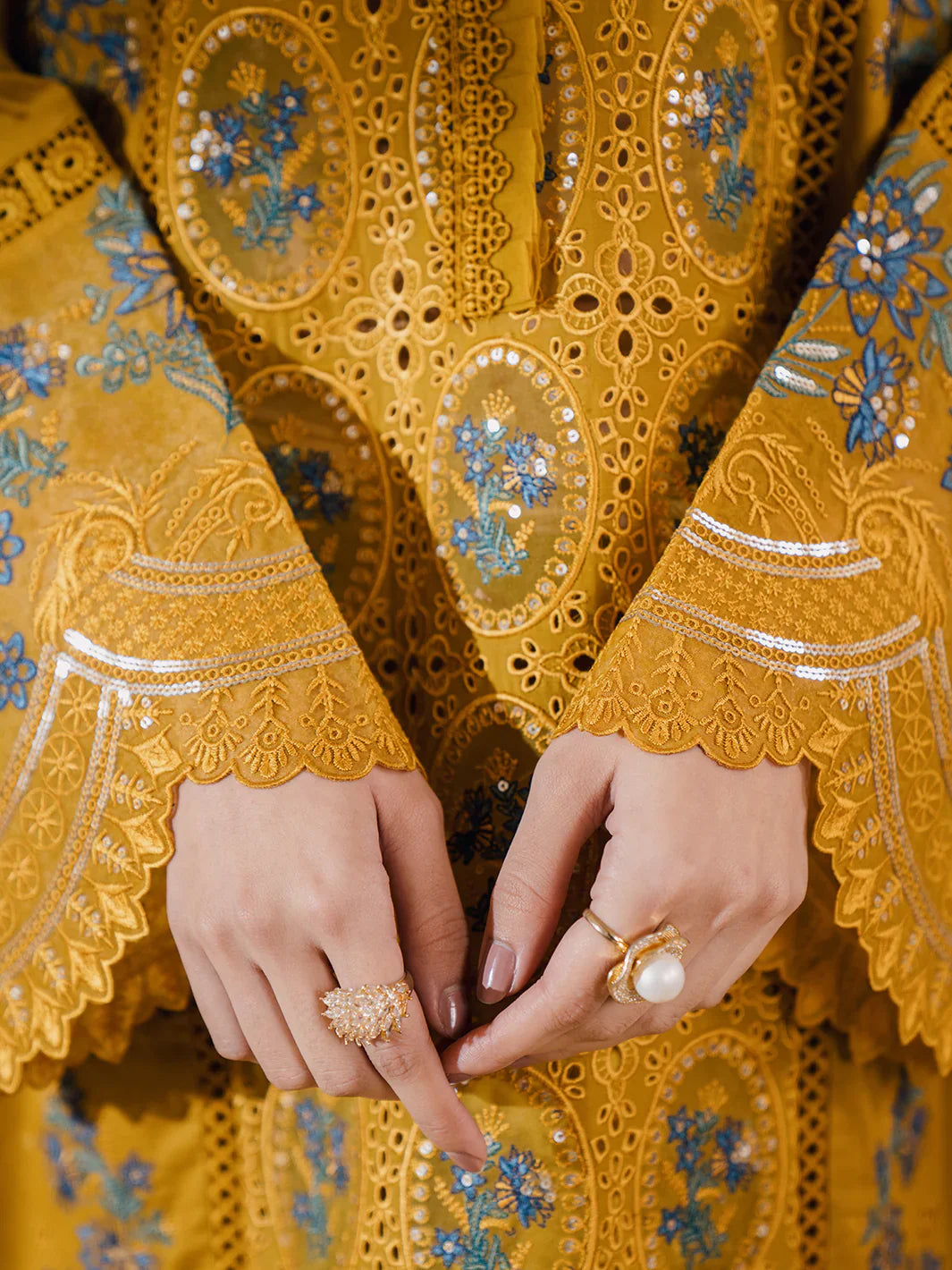 Bin Ilyas | Naqsh Luxury Lawn | Azlin - Official Bin Ilyas - Agha Fabrics UK