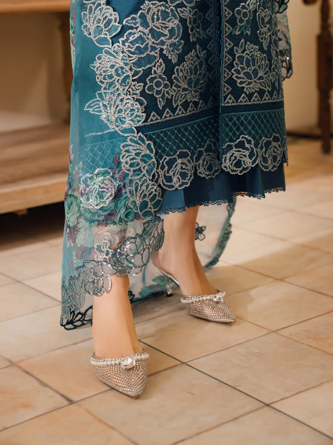 Bin Ilyas | Naqsh Luxury Lawn | Mavi - Official Bin Ilyas - Agha Fabrics UK