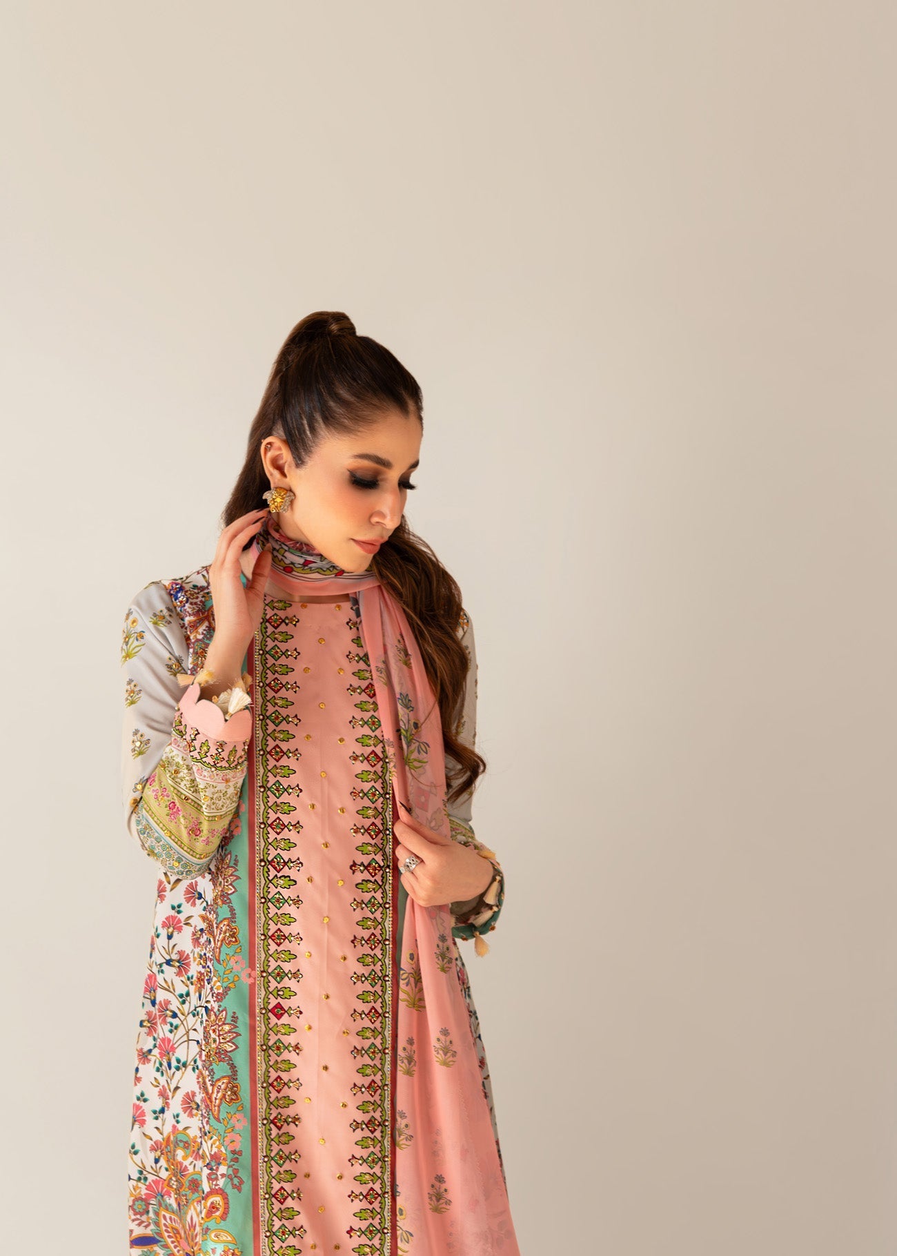 Sammy K | Bahar Formals | GUL E QASADI