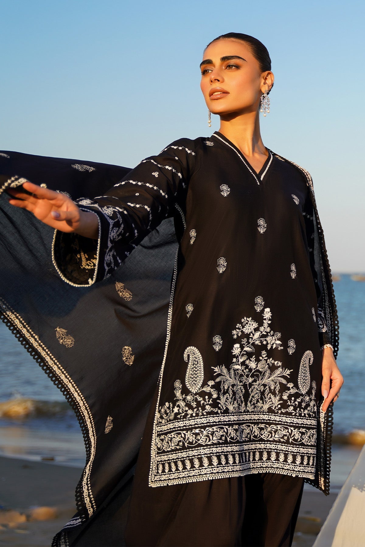 Sahar | Festive Stitched Vol 2 | D15