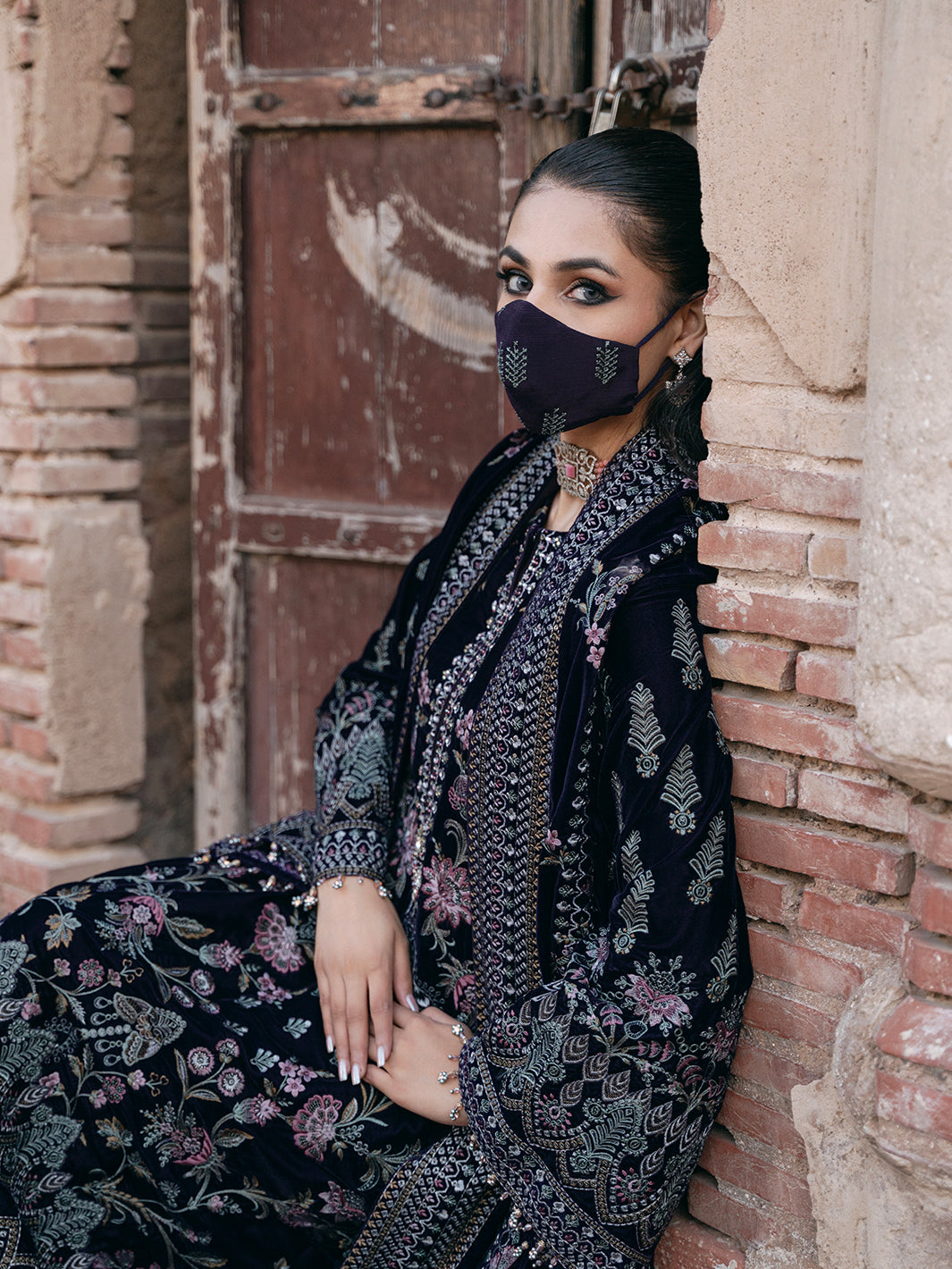 Flossie | Siara Velvet Formals | V-104 - A - Official Flossie - Agha Fabrics UK