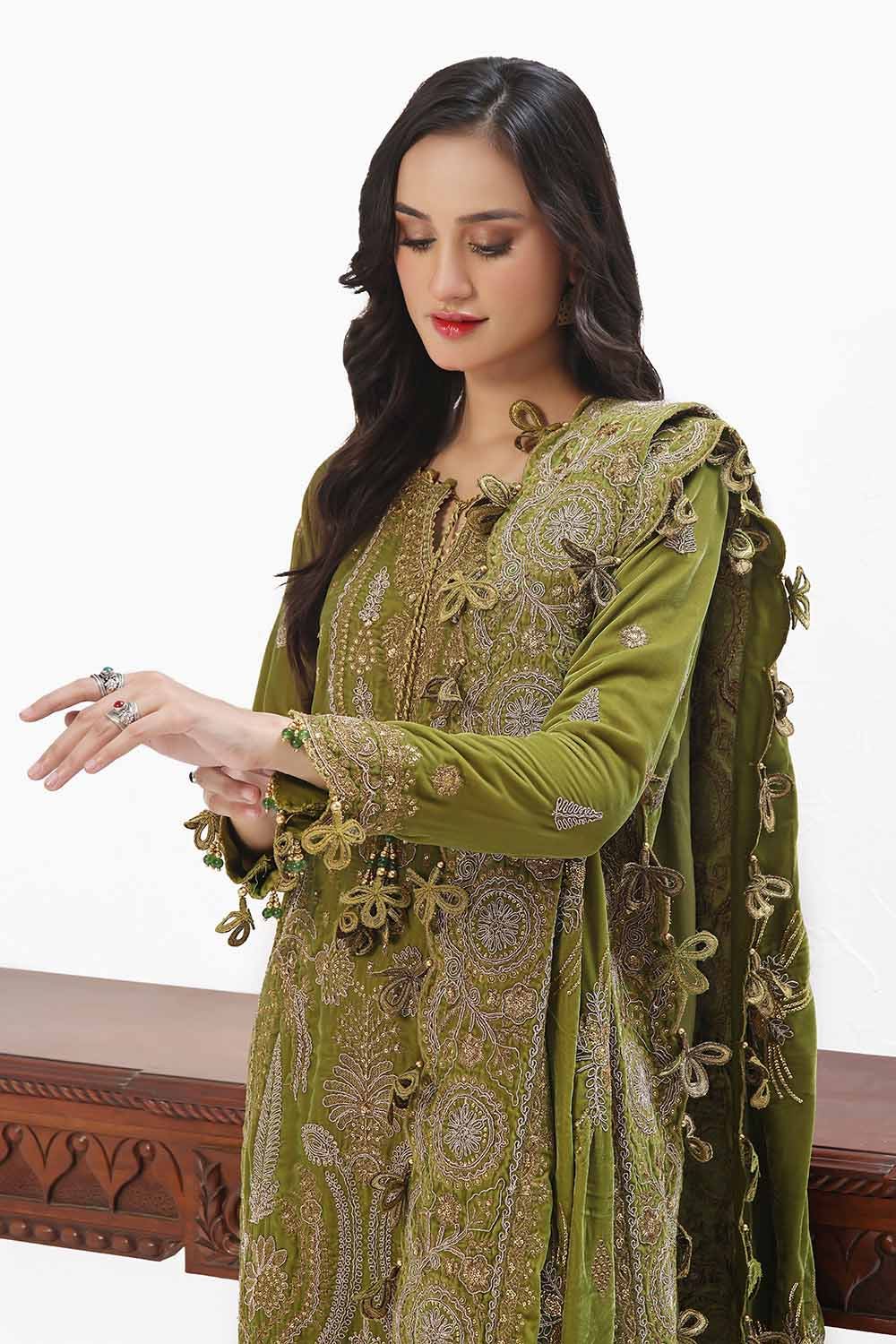 Gul Ahmed | Winter Collection 24 | Velvet Dupatta WV-42007 - Official Gul Ahmed - Agha Fabrics UK