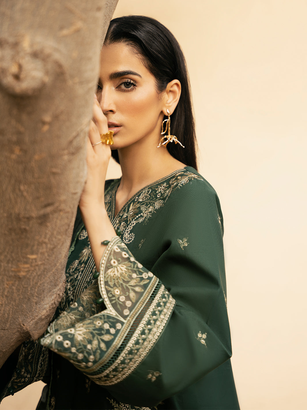 Izel | Dastak Luxury Lawn | ZAIB