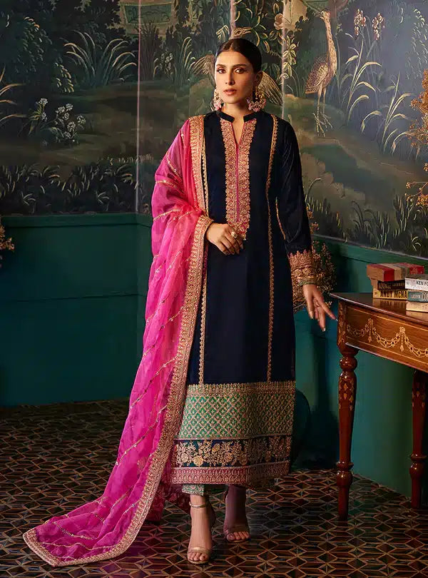 Zainab Chottani | Luxury Velvet Collection 23 | Amira - Official Zainab Chottani - Agha Fabrics UK