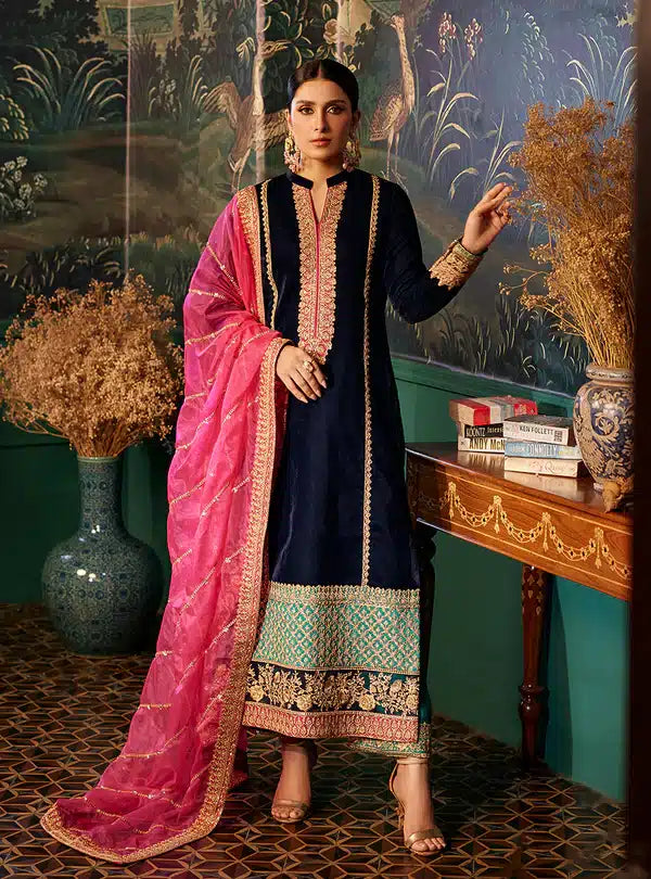 Zainab Chottani | Luxury Velvet Collection 23 | Amira - Official Zainab Chottani - Agha Fabrics UK